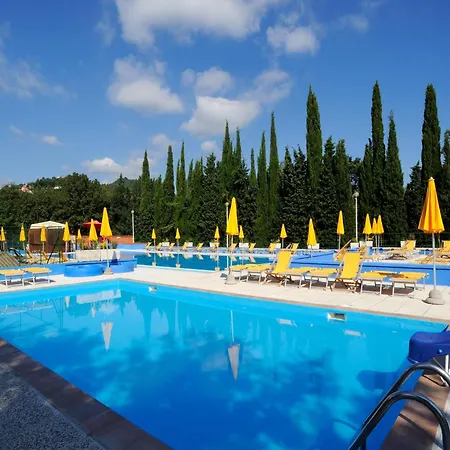 Apartment In Liguria Near Mediterranean Beaches, Cleaning Included 度假居