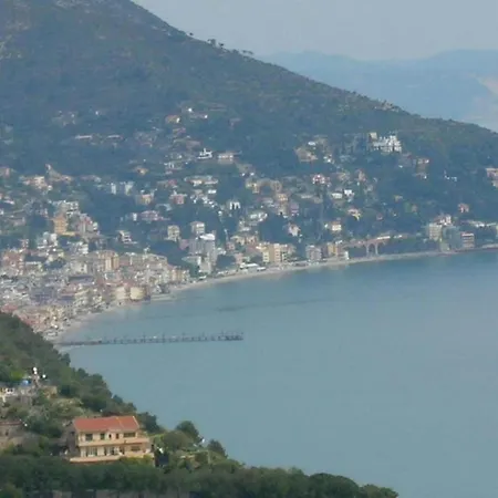 別荘 Apartment In Liguria Near Mediterranean Beaches, Cleaning Included *
