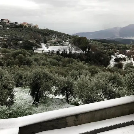 Apartment In Liguria Near Mediterranean Beaches, Cleaning Included וילה נובה ד'אלבנה